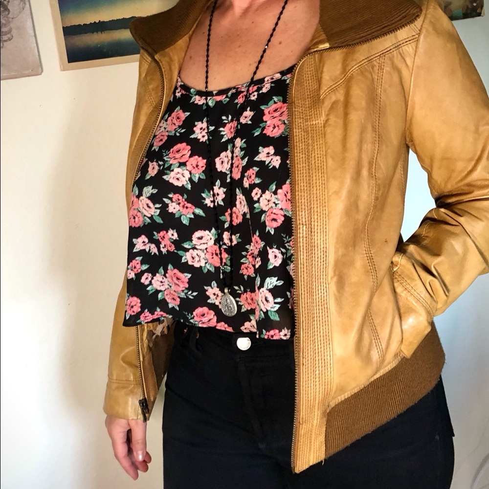 Black river genuine leather bomber jacket.